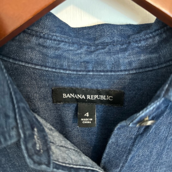 Banana Republic Chambray/Denim Dress - Picture 2 of 7